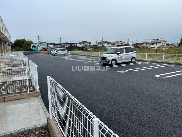 【メゾン春日の駐車場】