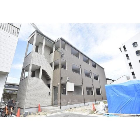 吹田市岸部中のアパートの建物外観