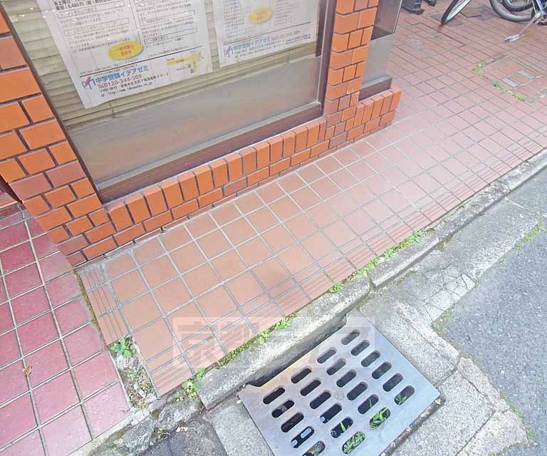 【貴船マンションの庭】