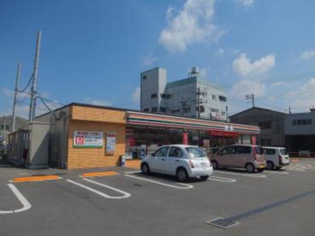 コンビニ　セブンイレブン八尾太田新町4丁目店（コンビニ）まで655m