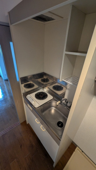 キッチン　※別部屋の写真です