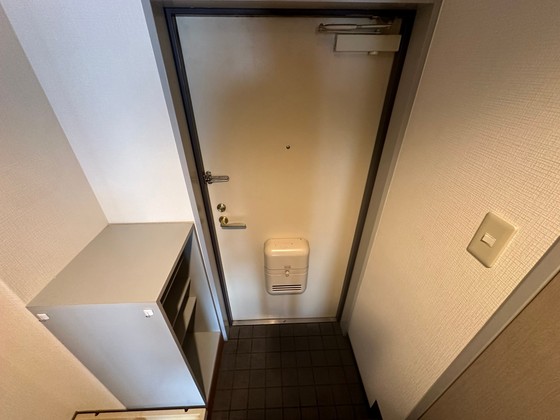 玄関　※別部屋の写真です