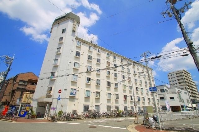 【大阪市都島区中野町のマンションの建物外観】