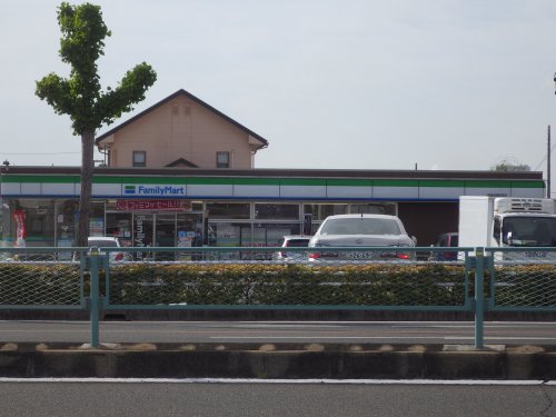 コンビニ　ファミリーマート 東海高横須賀店（コンビニ）まで356m