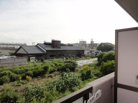 【宇治市小倉町のマンションのバルコニー】