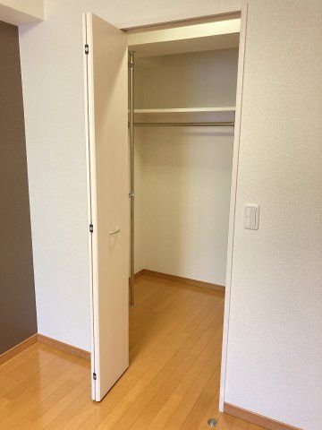 【志木市本町のマンションの収納】