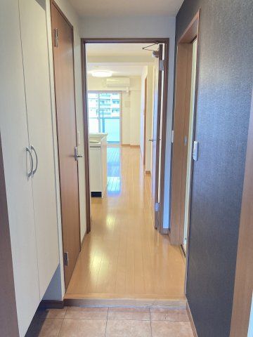 【志木市本町のマンションの玄関】