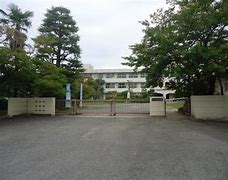 【加東市社のアパートの小学校】