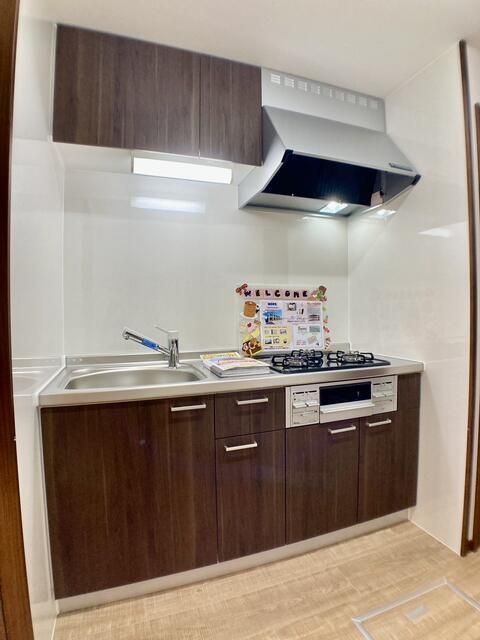 キッチン　写真は別の部屋のものです。