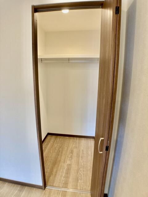 収納　写真は別の部屋のものです。