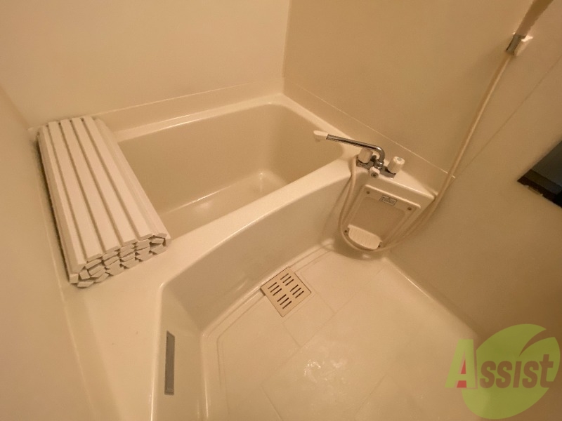 バス・シャワールーム　疲れた時はゆっくり湯船につかってみてはいかがでしょうか。