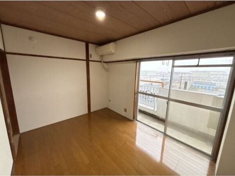 居室・リビング　図面と現状に相違がある場合には現状を優先