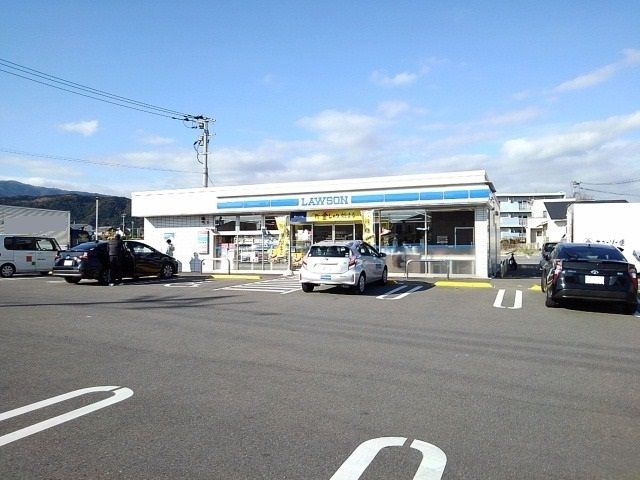 コンビニ　ローソン鳥栖萱方店（コンビニ）まで590m