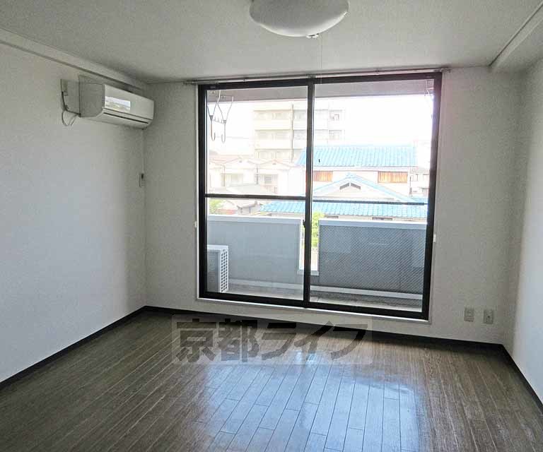 居室・リビング　住みやすい洋室７．５帖です！