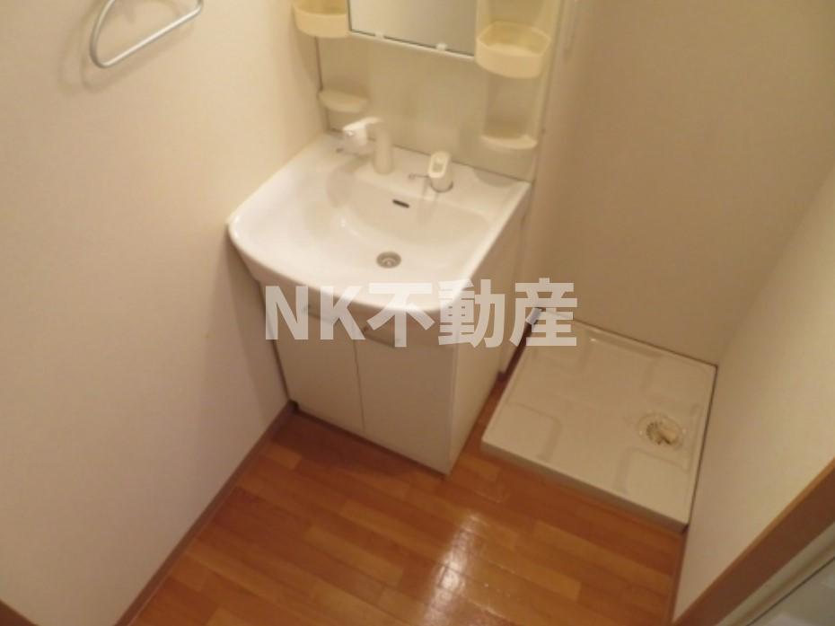 洗面設備　脱衣スペースもあります