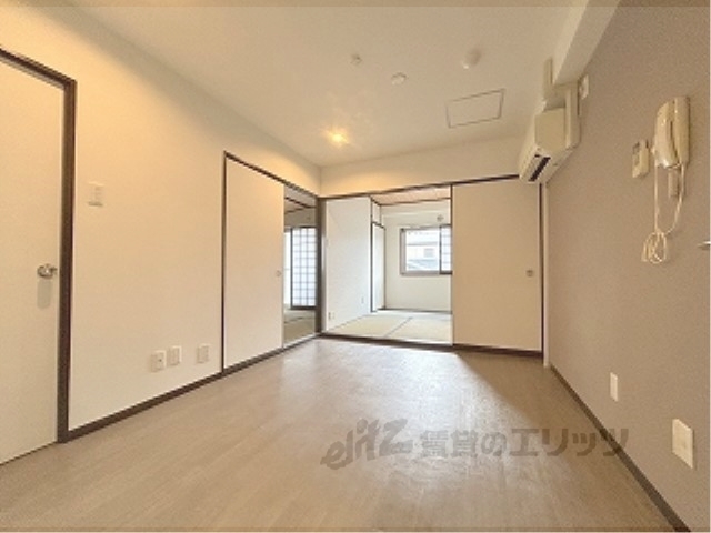 居室・リビング　リビング