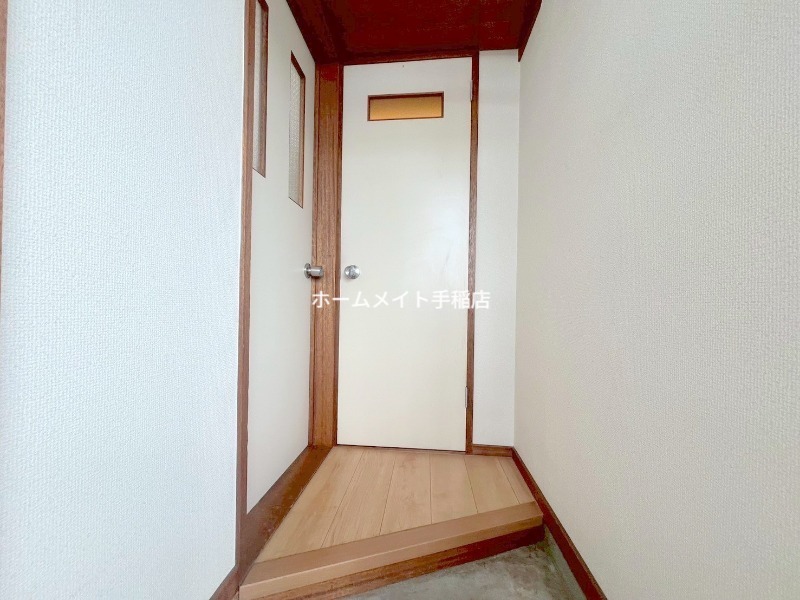 玄関　玄関スペース、シューズボックス付きです♪