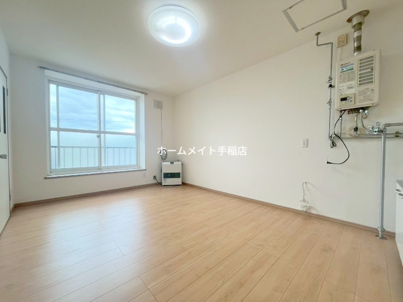 居室・リビング　明るく広々リビングスペース♪