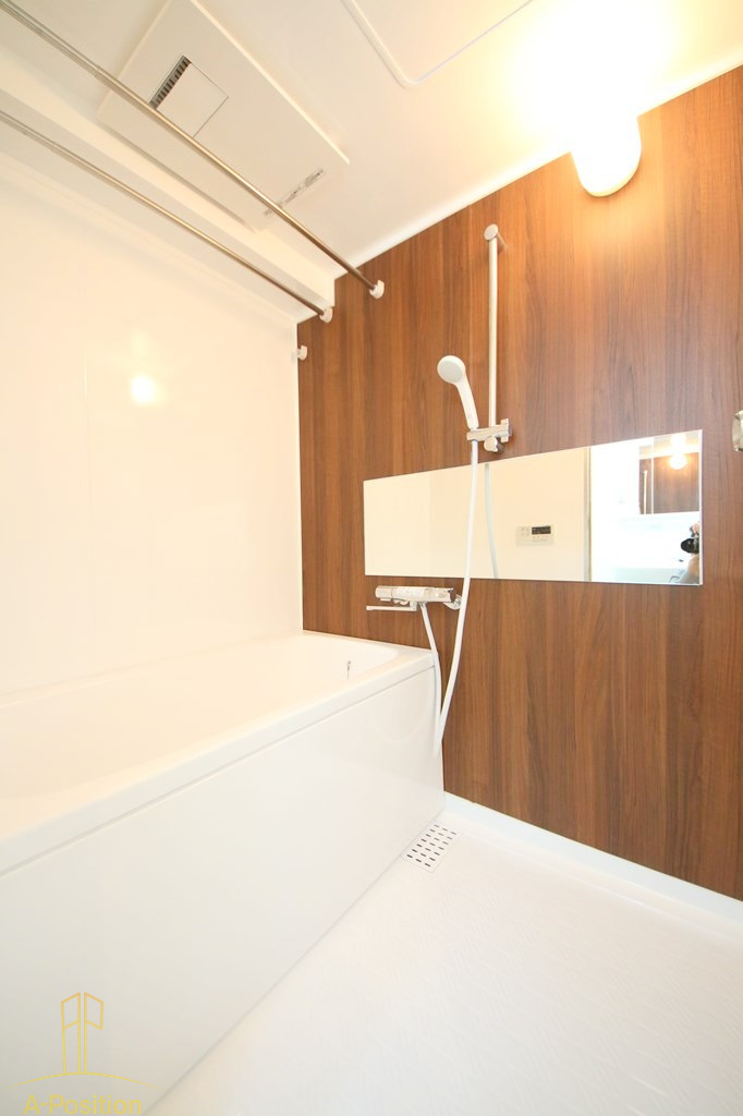 バス・シャワールーム　テン・フォーティ