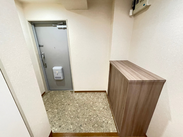 玄関　下駄箱付きの玄関です