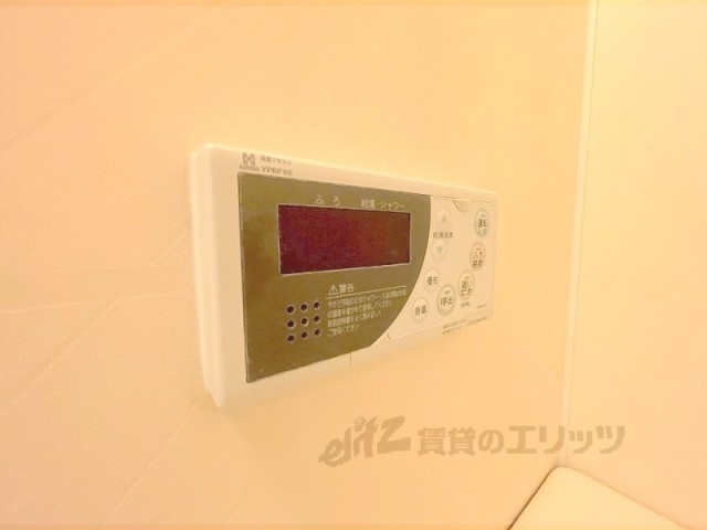 その他設備　給湯器リモコン