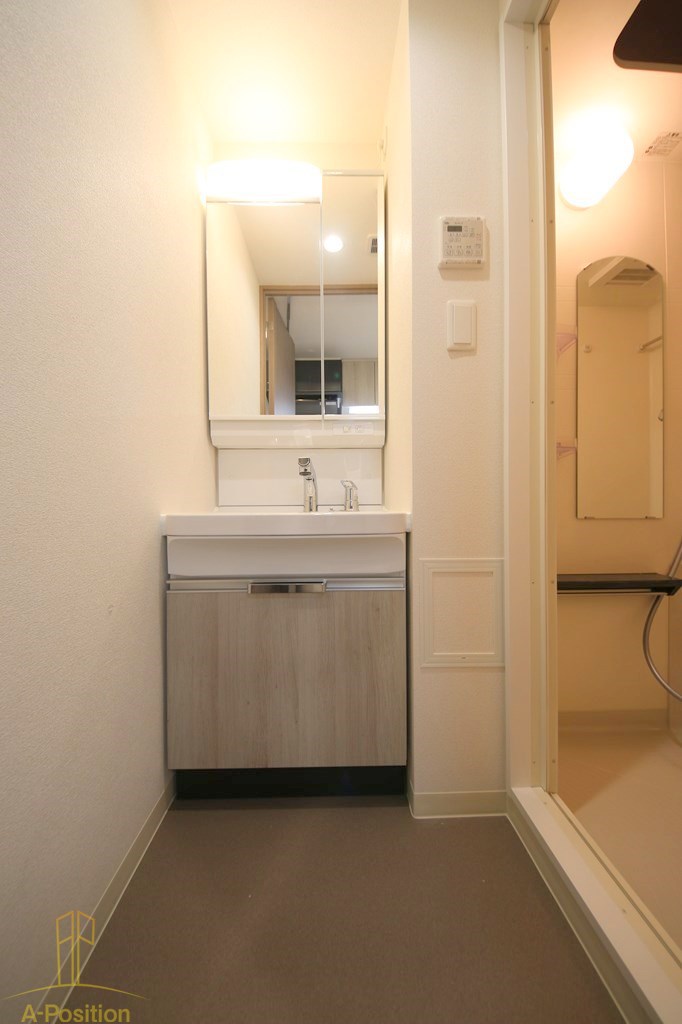 洗面設備　プレサンス天満橋ヴェルエラ