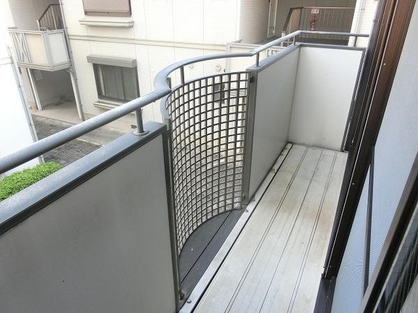 バルコニー　明るいバルコニー！