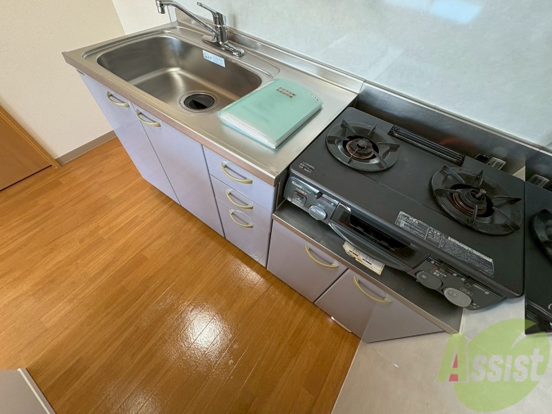 キッチン　キッチンは調理スペースもあり料理がはかどりそうです。