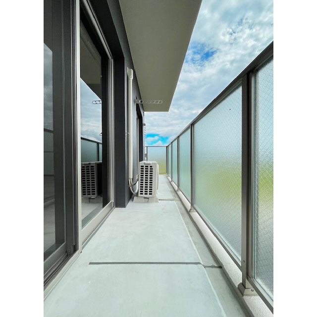 バルコニー　バルコニー