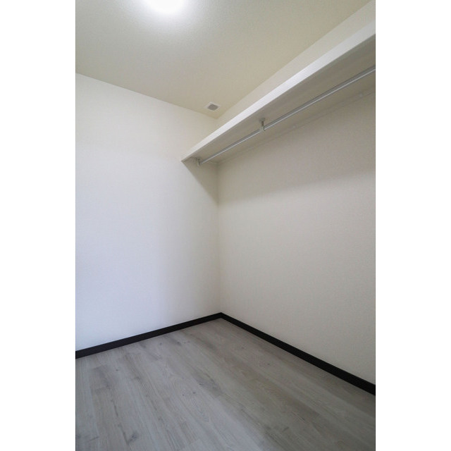 収納　ウォークインクローゼット