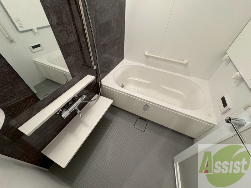 バス・シャワールーム　追い炊き機能付きでいつでも温かいお風呂に入れますね。