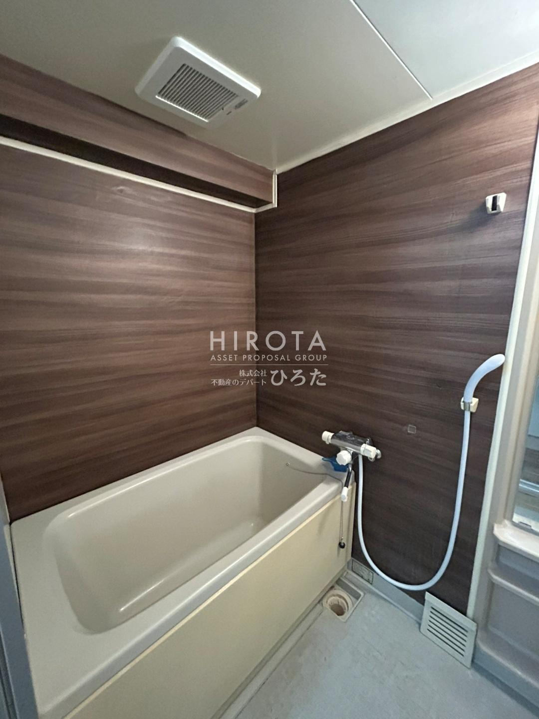 バス・シャワールーム