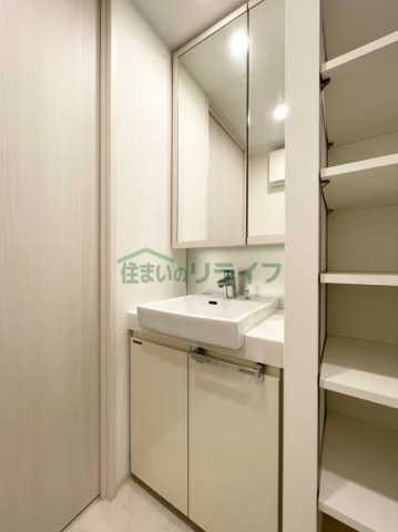 洗面設備　ディアレイシャス神楽坂（別部屋参考画像）