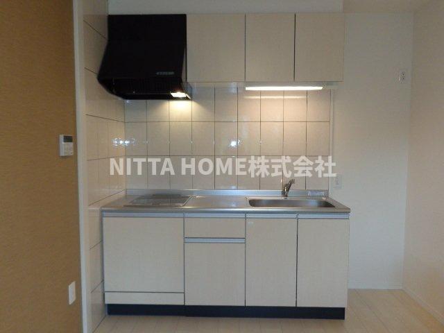 キッチン　２口ＩＨコンロがついているオープンキッチン◇