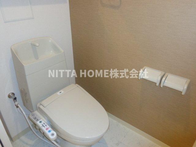 トイレ　シャワー付きのトイレを設置済みです◎