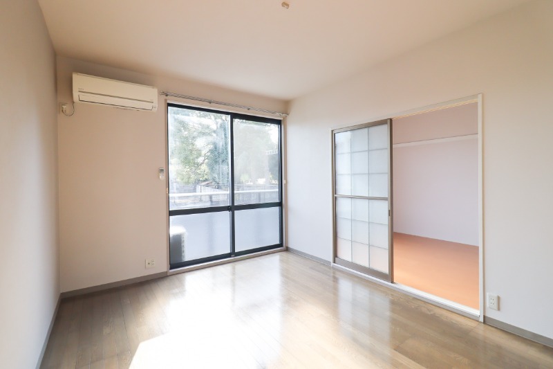 居室・リビング　図面と現状に相違がある場合には現状を優先