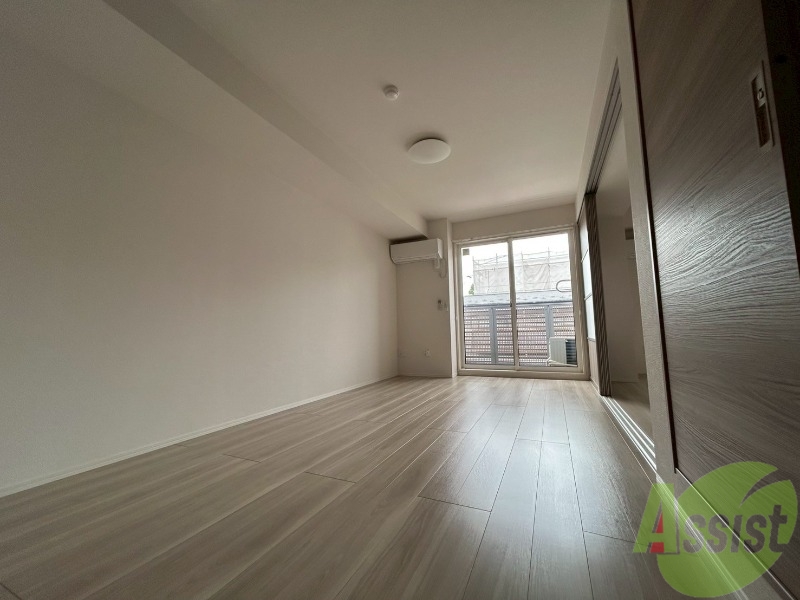 居室・リビング　きれいなＬＤＫが広がっていて居心地が良さそうですね。