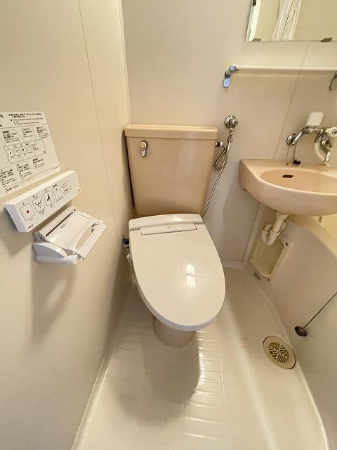 トイレ　トイレ