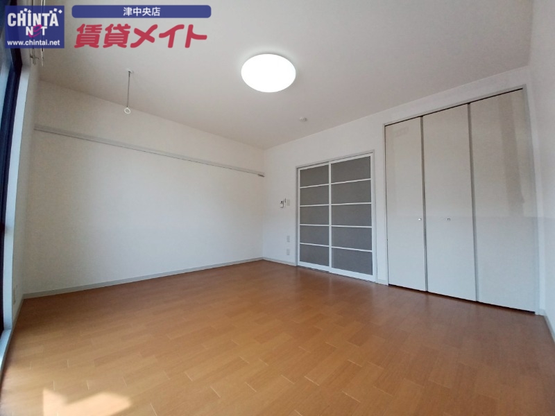 その他部屋・スペース　同物件別室反転写真