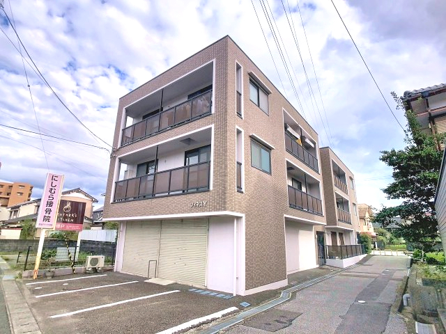 建物外観　2025年10月撮影