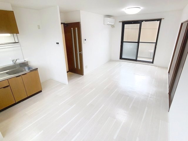 居室・リビング　2025年10月撮影