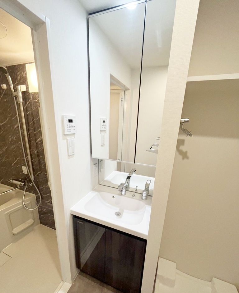 洗面設備　別部屋参考画像