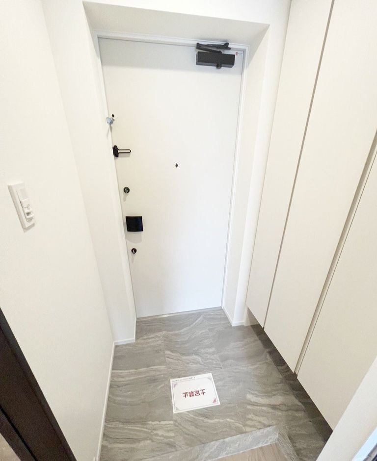 玄関　別部屋参考画像