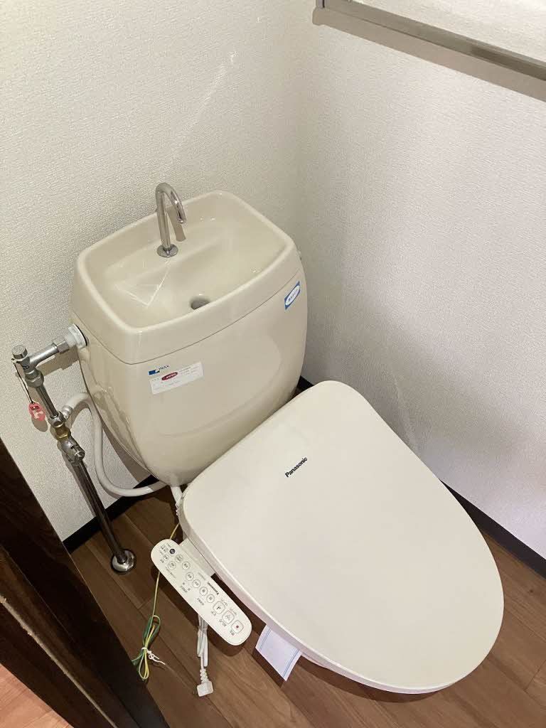 トイレ　トイレ