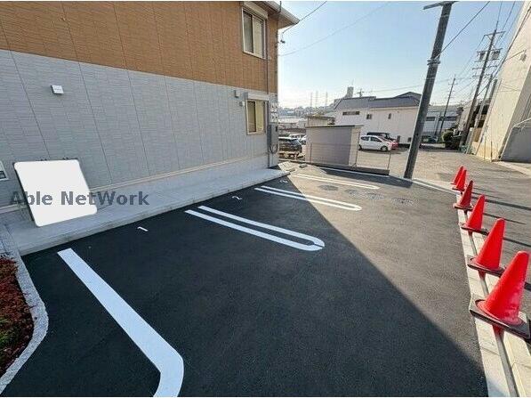 駐車場　駐車場