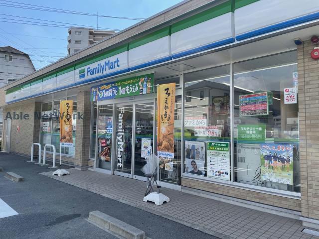 コンビニ　ファミリーマート緑境松店（コンビニ）まで510m
