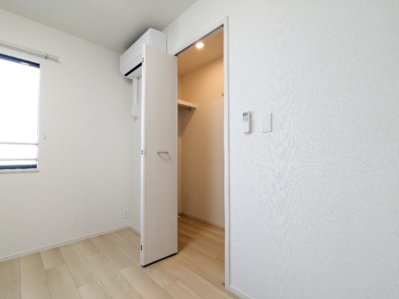 収納　図面と現状に相違がある場合には現状を優先