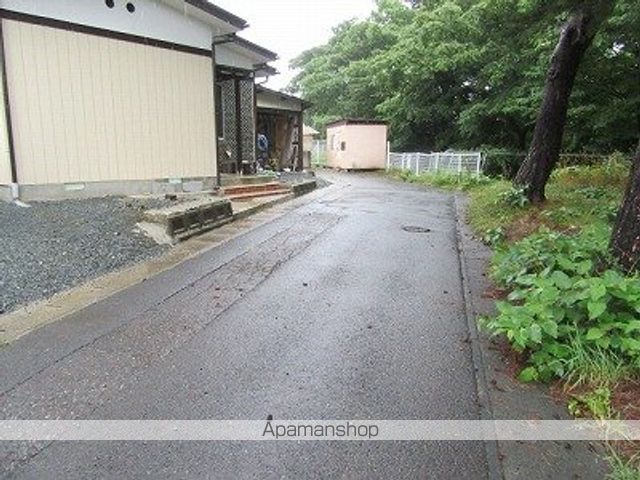 コンビニ　デイリーヤマザキ（コンビニ）まで351m