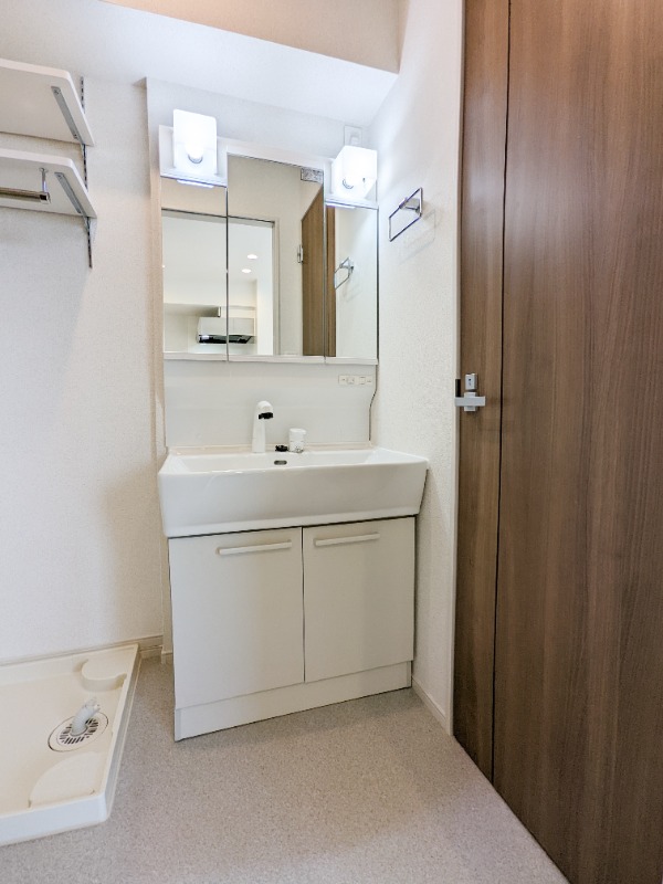 洗面設備　図面と現状に相違がある場合には現状を優先