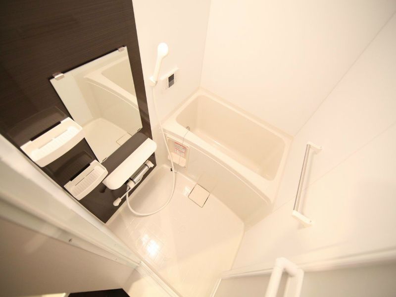 バス・シャワールーム　追い焚き付　オートバス機能付バスルーム